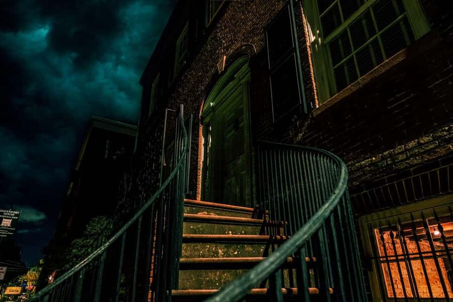Savannah: Terrors, Ghosts, and Ghouls Walking Tour - How the Walk Fits Together: Timing, Walking Pace, and Timing Your Expectations