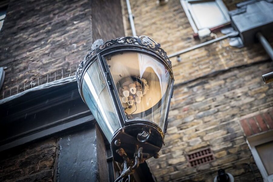 Secrets of London Walking Tour - The Social Club Detour: 18th-Century Roots in Plain Sight