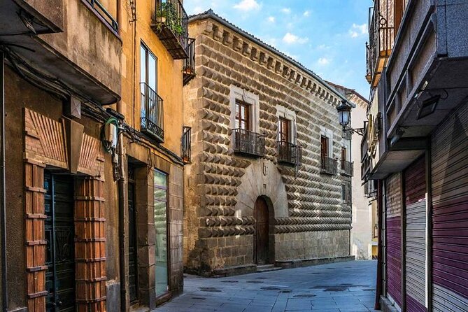 Segovia Tour with Guided Walking Tour Included - Stop 3: Real Alcázar de Segovia (The Bow-of-a-Ship Castle-Palace)