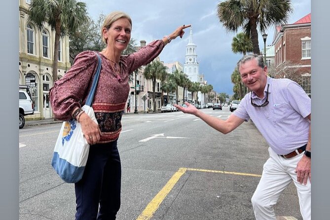 Semi-private SMALL group Historic Walking Tours w/certified guide - Entering Charleston on foot: why the small group matters