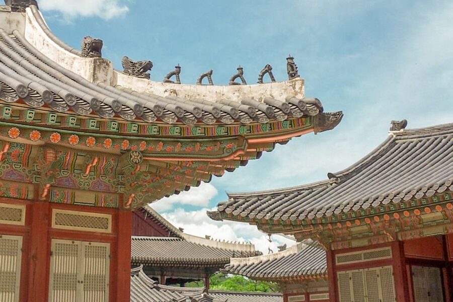 Seoul: Gyeongbok Palace and Bukchon Hanok Walking Tour - National Folk Museum of Korea: the 98,000-artifact reason this tour clicks