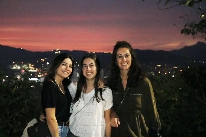Seoul moonlight walking tour with local historian - Stop 5: Seoul City Wall (Hanyang City Wall Night Views)