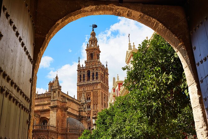 Seville Guided Small-Group Walking Tour - Archivo General de Indias: Where Spain and the Americas Meet
