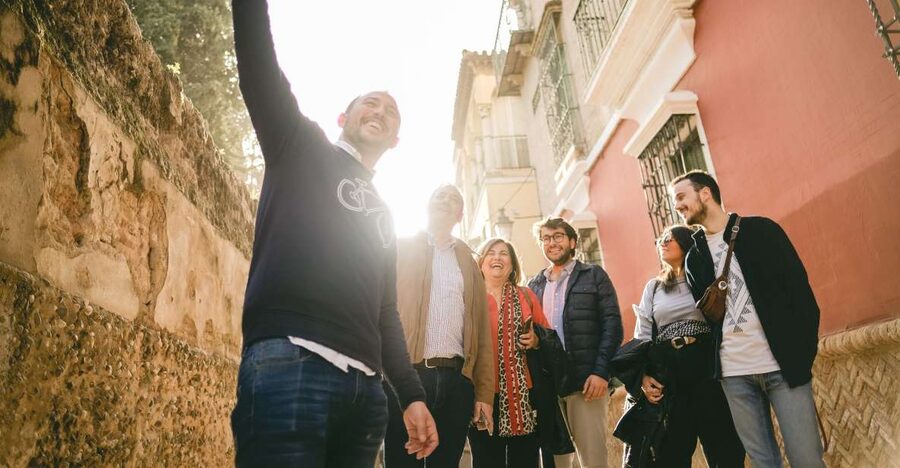 Seville: Small-Group Jewish Quarter Discovery Walking Tour - Callejón del Agua and C. Agua, 2: when small streets carry big stories
