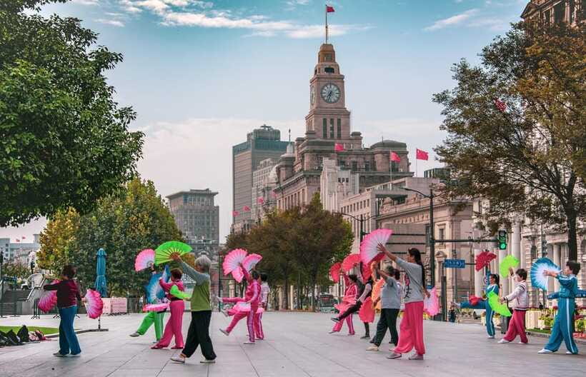 Shanghai Highlights Walking Tour With A Real Local - Who should book this walking tour with Bill