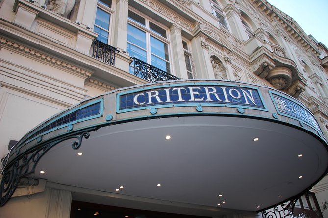 Sherlock Holmes Walking Tour in London - Royal Academy of Arts: Murder by Decree and the film version of London