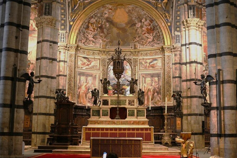 Siena Walking Tour with Cathedral and Crypt & Museum Option - Piazza del Campo and Fonte Gaia: where the Palio story clicks