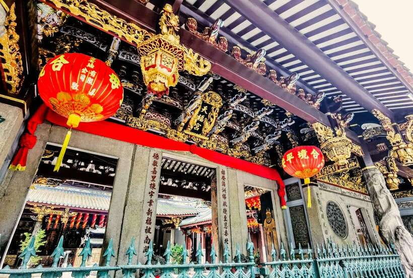 Singapore: Chinatown Historic Walking Tour with Lunch - Key highlights to look for on this Chinatown walk