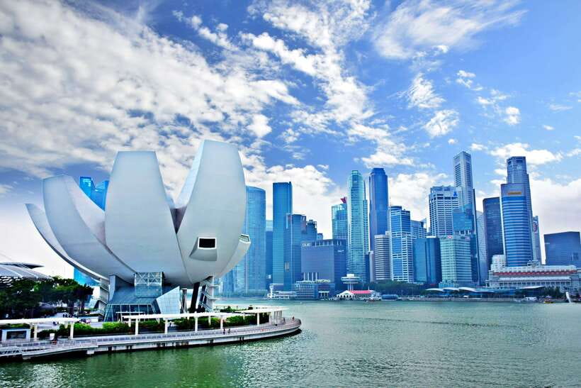 Singapore: Private Walking Tour with a Local - Key Things to Know Before You Go