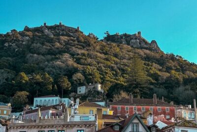 Sintra Walking Tour: Romantic Village & Palaces - Moorish Fountain and the Historic Center: The Sintra vibe in one loop