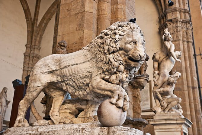 Skip-the-Line Florence Highlights and David Walking Tour - Ponte Vecchio to Piazza della Signoria: where Florence shows off