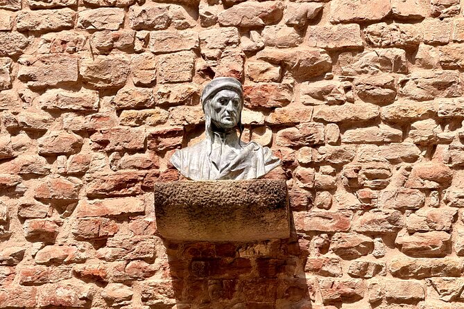 Skip the line: Uffizi and Accademia Small Group Walking Tour - Piazza della Signoria: city history in a compact time window