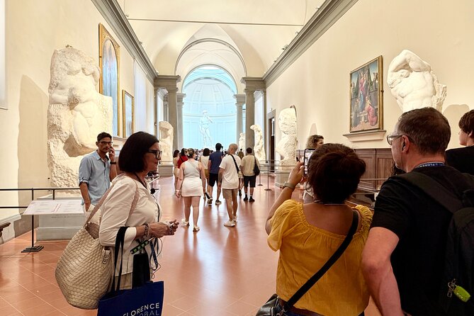 Skip the line: Uffizi and Accademia Small Group Walking Tour - Guide quality in the real world: what the best reviews highlight