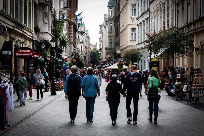 Small-Group Culinary Walking Tour in Budapest - Stop 2: Central Market Hall (55 minutes) and how to use that time well