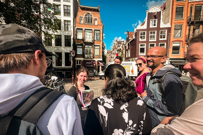 Small Group Walking Tour - Hello Amsterdam - Beurs van Berlage: Trading Roots in a Single Stop
