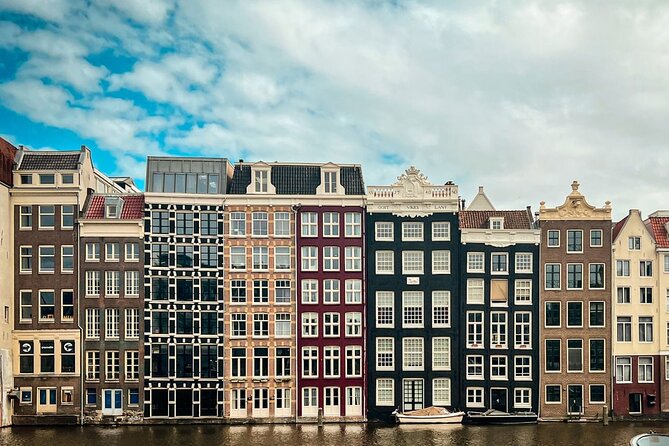 Small Group Walking Tour - Hello Amsterdam - Damrak by the Red Light District: A Fun Culture Quiz
