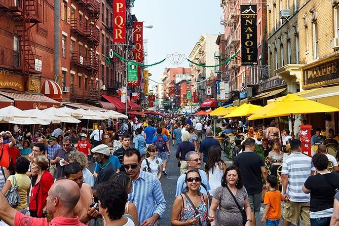 SoHo, Little Italy, and Chinatown NYC Guided Walking Tour - Chinatown: Dumplings on Mosco Street and the Streets Between