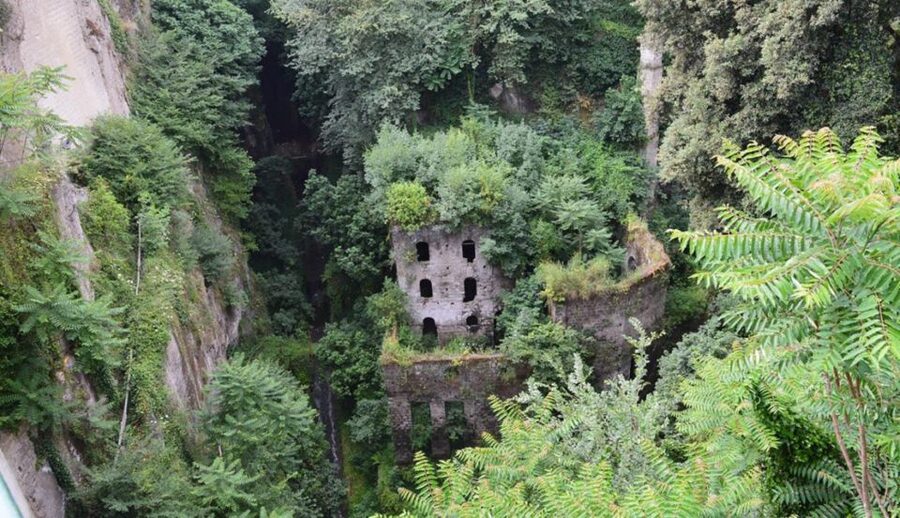 Sorrento: Guided Walking Tour & Limoncello Tasting - Via San Cesareo and Sant’Antonino Square: old lanes, local craft, and patron-saint stories