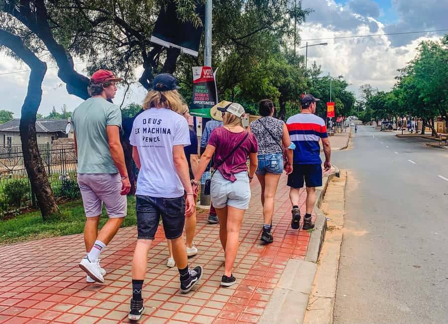 Soweto: Walking Tour with a Local Guide and Lunch - Orlando East by minibus taxi: the experience of moving like locals