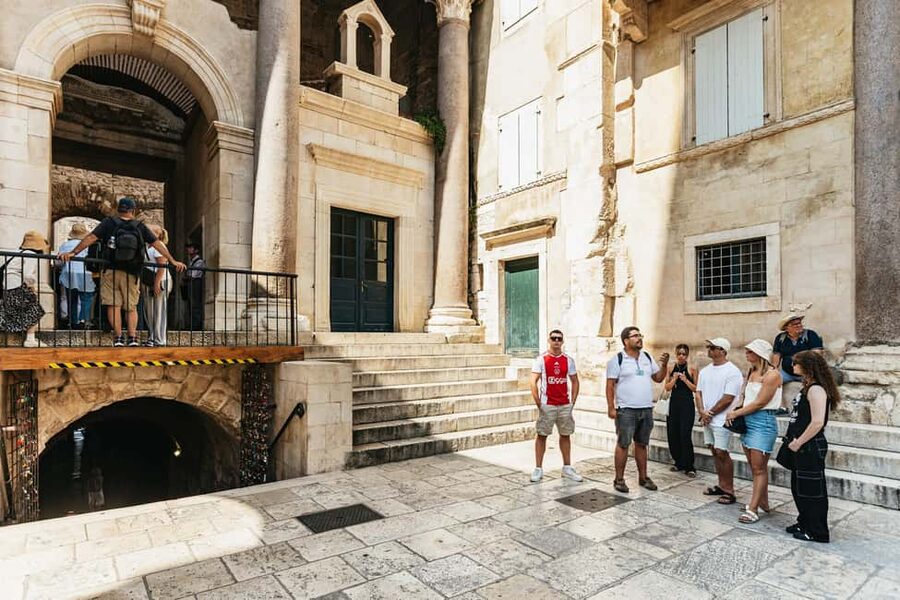 Split: Diocletian Palace & Old Town Guided Walking Tour - Getting the Most Out of a 50-Minute Walk