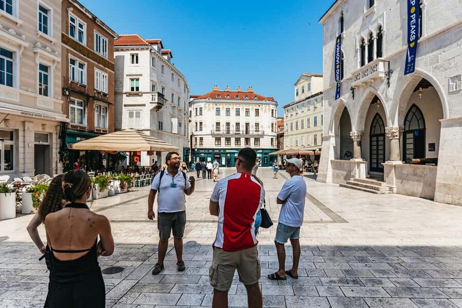 Split: Diocletian Palace & Old Town Guided Walking Tour - Bronze-to-Golden Storytelling: What Your Guide Is Really Doing