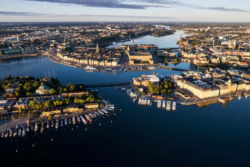 Stockholm: Old Town Historical Walking Tour, small group - Former Marketplace, Financial Square, and the Food-Story Connection