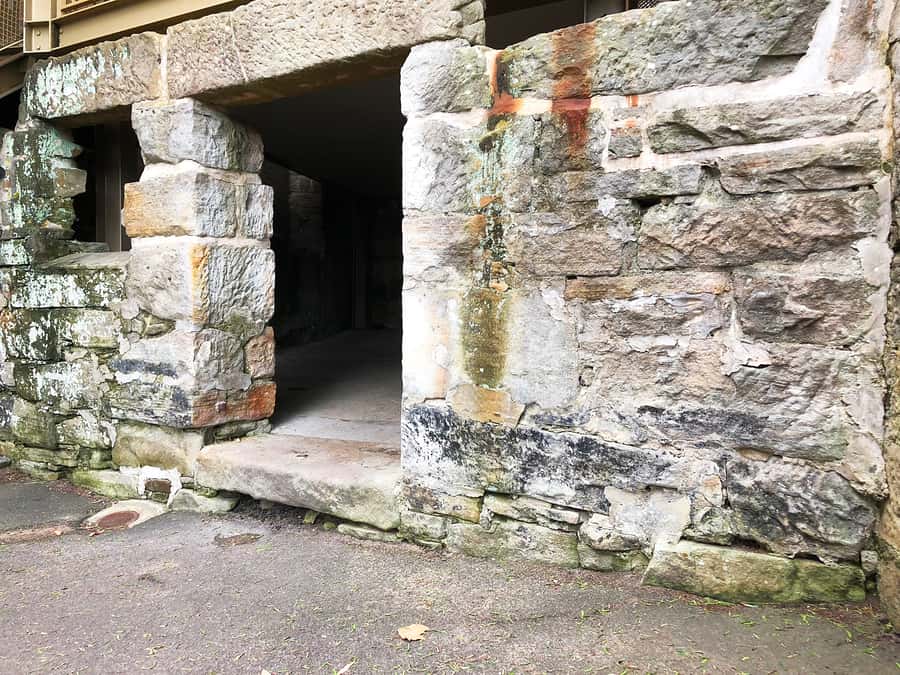 Sydney Convicts, History & The Rocks 2.5-Hour Walking Tour - Stopping inside Customs House and Argyle Stores: what access adds