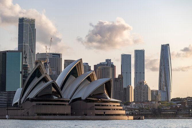 Sydney The Rocks Guided Walking Tour - Views at the right moments: Opera House, Harbour Bridge, and Campbells Cove