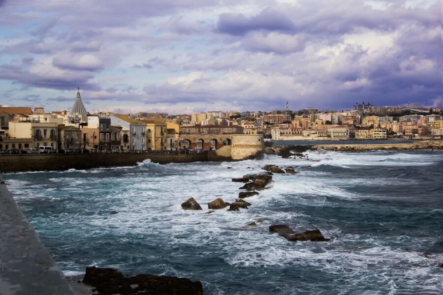 Syracuse: Highlights of Ortigia Guided Walking Tour - Ortigia in two hours: the smart way to get oriented