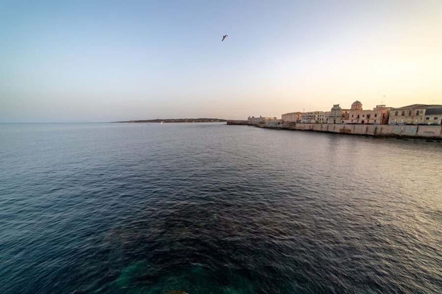 Syracuse: Highlights of Ortigia Guided Walking Tour - Guides and storytelling: why this tour feels worth $29
