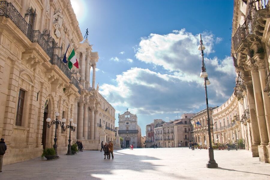 Syracuse: Ortigia Private Walking Tour - Viewpoint time and the sea panorama pause
