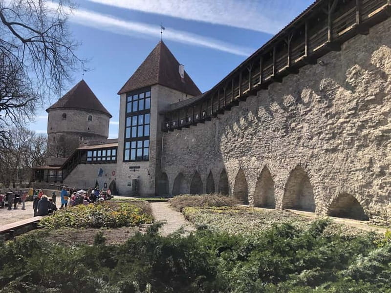 Tallinn: Medieval Walking Tour - Upper Town power: bishops, nobles, and the big church lineup