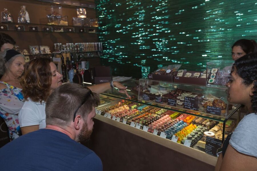 Taste Funchal: food, wine and cultural tour - The guide factor: why Leonora, Anna, Darleen, and others changed the whole experience