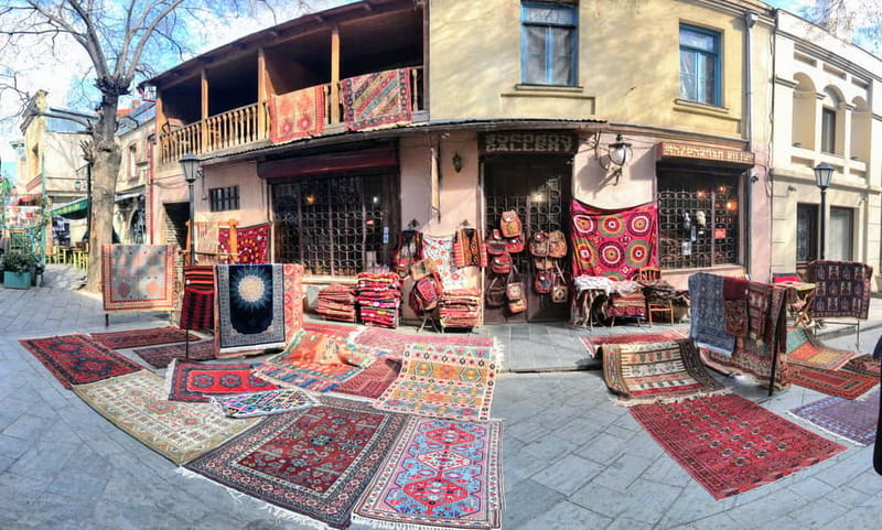 Tbilisi: Old Town Walking Tour - Must-See Attractions - Religious Harmony in One Walking Loop