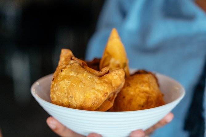 The 10 Tastings of Cape Town With Locals: Private Food Walking Tour - The big promise: 10 tastings in about 3 hours