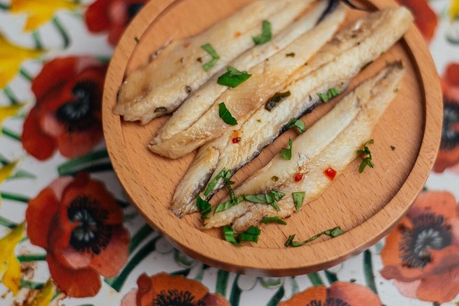 The 10 Tastings of Valencia With Locals: Private Food Walking Tour - Stop 3: Torres dels Serranos and food breaks with city stories
