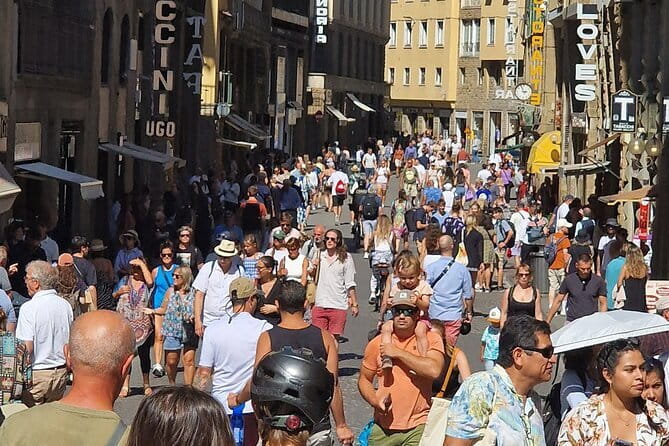 The Best of Florence Walking Tour in a Small Group - Uffizi Area and Ponte Vecchio: Renaissance Art Nearby, Daily Life in Motion
