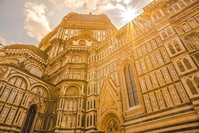 The essence of Florence, walking tour with Camilla - Badia Fiorentina: a church visit that changes the mood