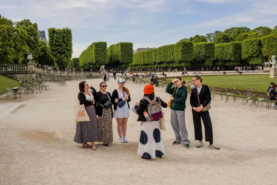 The Official Emily in Paris Locations Walking Tour - Start at the Pantheon area, then walk into the Emily vibe