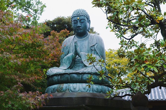 The Old Quarter of Tokyo - Yanaka Walking Tour - Yanaka Cemetery: how locals treat rest and remembrance