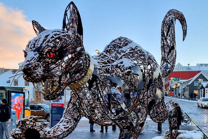 The Reykjavik Cat Walking Tour - Stop 1: Ingólfstorg and the settlement story behind Icelandic cats