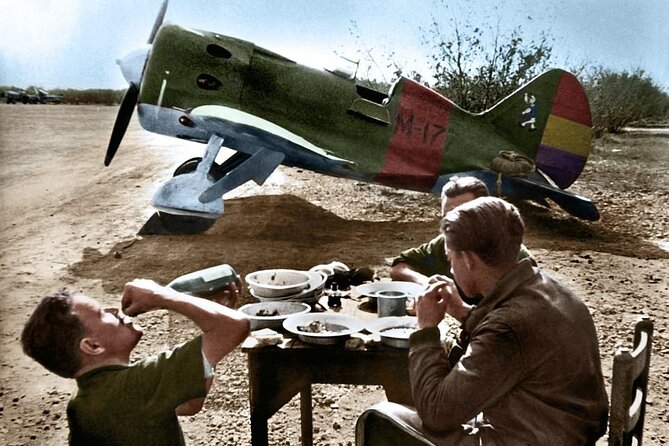 The Spanish Civil War & Franco Barcelona Walking Tour - Photos, posters, and asking questions: how to get the most out of the walk