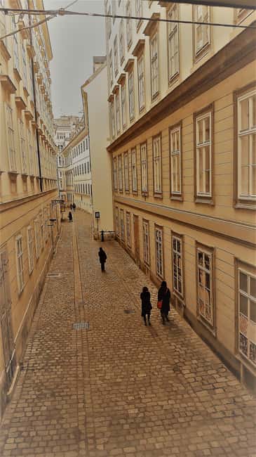 The unknown Vienna City- a guided walking tour in 3 hours - Re-Catholization Traces You Can Actually Spot