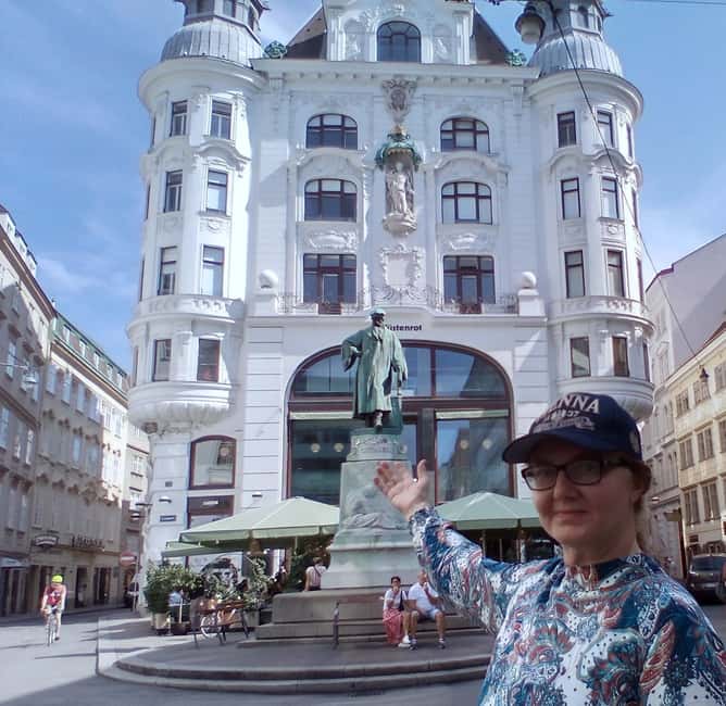 The unknown Vienna City- a guided walking tour in 3 hours - Group Size, Pace, and What to Wear in Real Vienna Weather