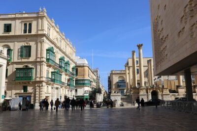 The Valletta Street Food and Culture Walking Tour - Stop 3: Merchant Street Market—Ftira and Kinnie in One Go