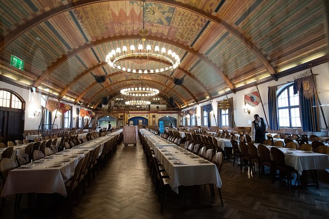 Third Reich Walking Tour Munich - Odeonsplatz: marches, memorials, and public spectacle