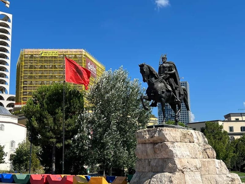 Tirana: Express Walking Tour with a Guide - Why this express walking tour works for first-time Tirana planning
