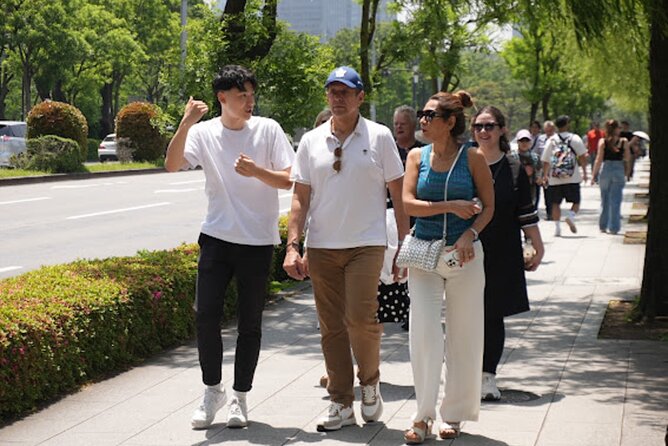 Tokyo: Imperial Palace and Shogun Historical Walking Tour - Meeting at Starbucks Kokyo Gaien: simple logistics, good momentum
