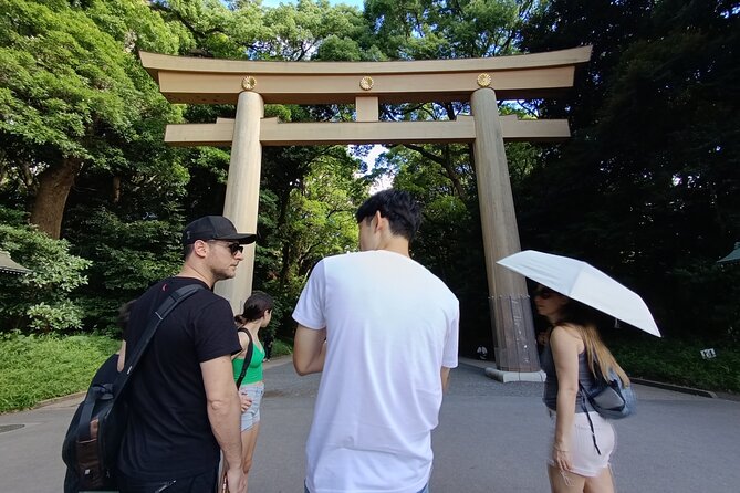 Tokyo: Meiji Shrine and Shinto Culture Walking Tour - Meiji Jingu’s shrine dedication: Emperor Meiji and Empress Shoken