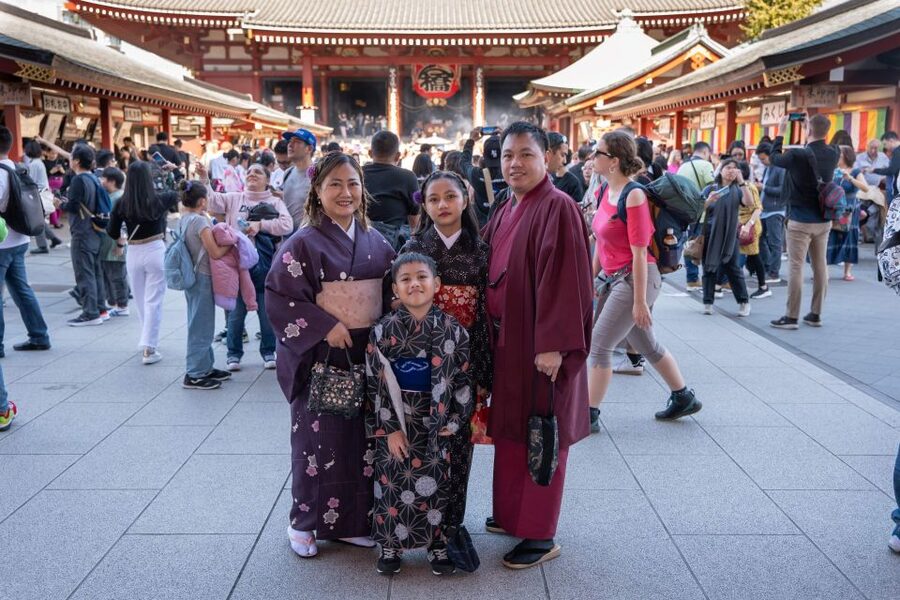 Tokyo: Private Custom Walking Tour with Local Guide - Building your route: classic shrines and modern streets together